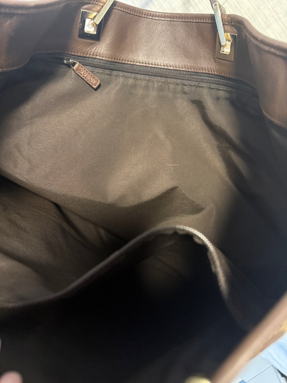 Gucci Brown GG Supreme Canvas Tote with Dark Brown Leather Handles - Picture 9 of 14